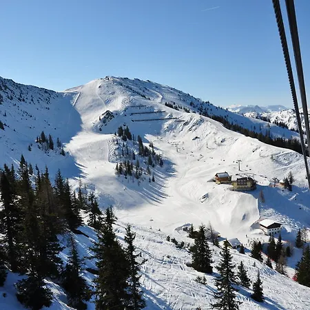 Konukevi Wagrainer Haus 4*